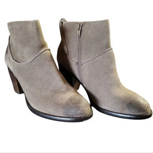 STEVE Madden Milaan Women Bootie size 5.5
